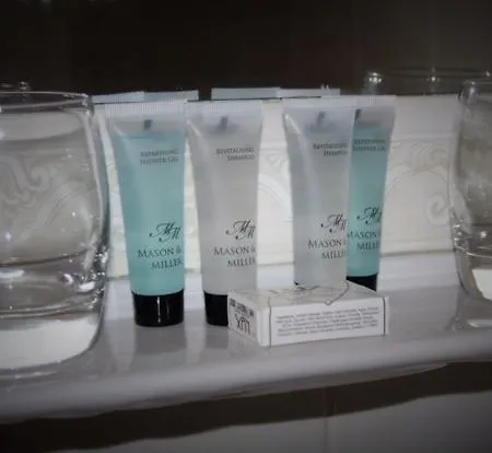 فندق Fox & Hound مدليسبره