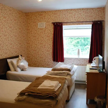 Fox & Hound فندق مدليسبره