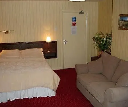 Fox&hound Hotel 3*