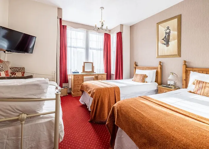 Fox & Hound Hotel 3*