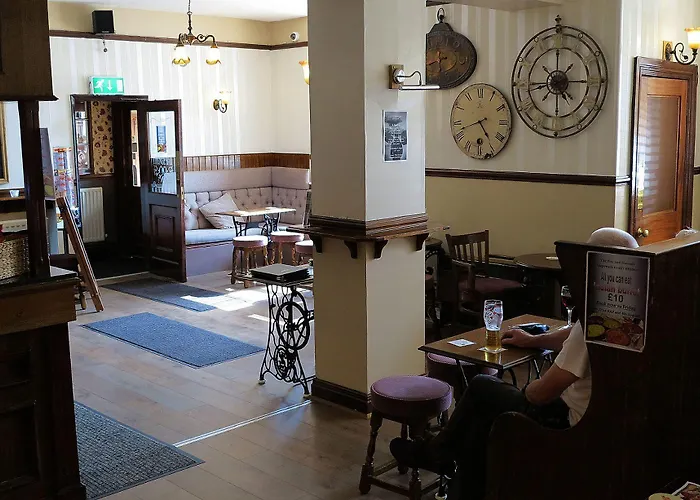 Hotel Fox & Hound 3*