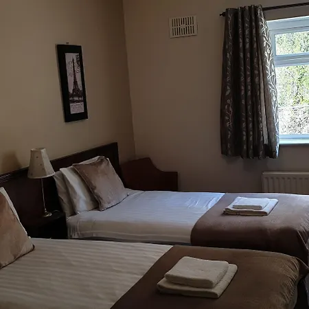 酒店 Fox & Hound 3*