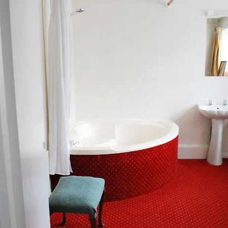 Fox & Hound 酒店 3*